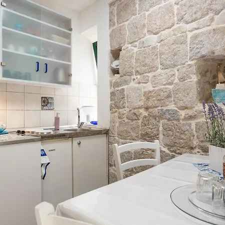 Aparrtment Terra- Combine Beach&Old Town Split Exterior photo